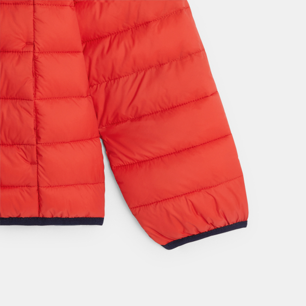 جاكيت منفوخ خفيف ودافئ باللون الأحمر للفتيان